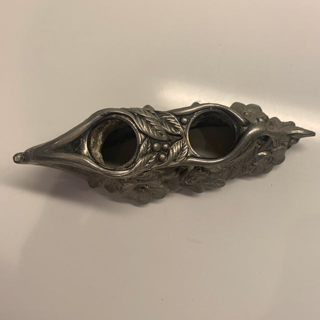 1960s Vintage Pewter Lovebirds Salt and Pepper For Sale - Image 5 of 5