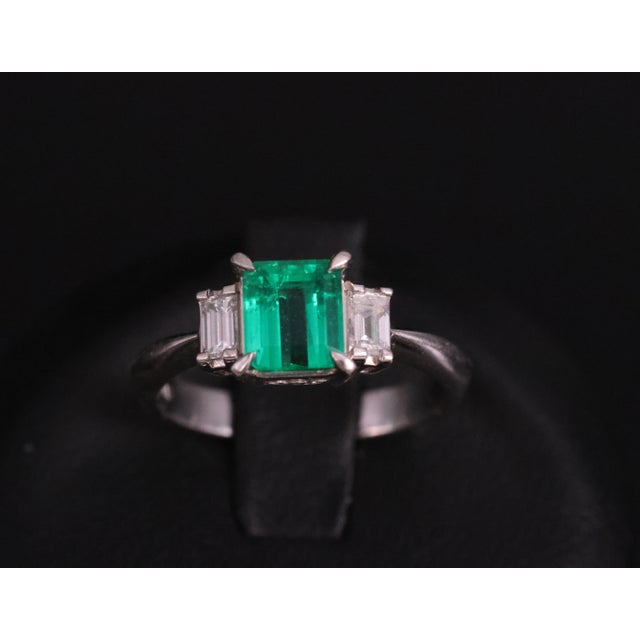 Metal Late 20th Century 0.96ct Gia Colombian Untreated No Oil Emerald & Diamond Platinum Ring Size 5.75 For Sale - Image 7 of 18
