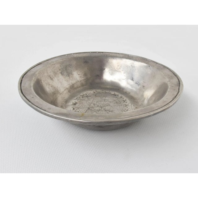Antique Hammered Pewter Bowls, 1600, Set of 6 For Sale - Image 4 of 5