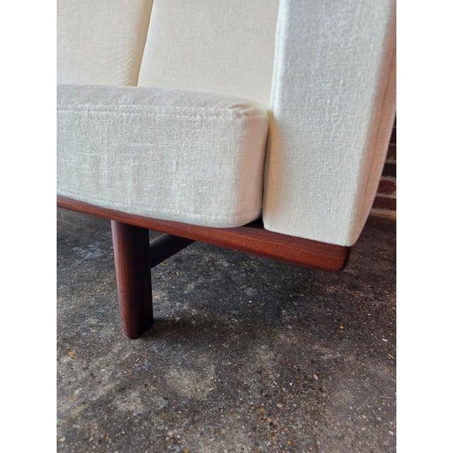 GETAMA 1950s Hans Wegner for Getama Teak Reupholstered Sofa MCM Vintage For Sale - Image 4 of 10