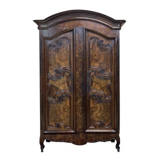18th Century Bressane Wardrobe in Walnut For Sale