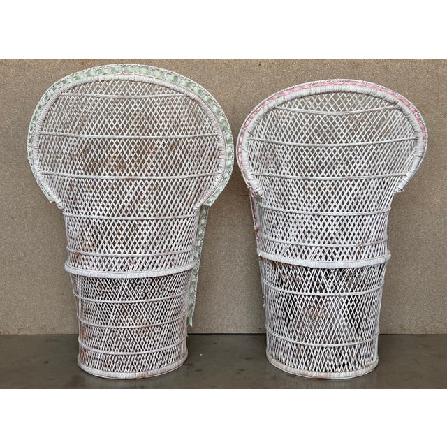 Pair of Vintage White Wicker Peacock Chair in the Emmanuelle Style For Sale - Image 4 of 18