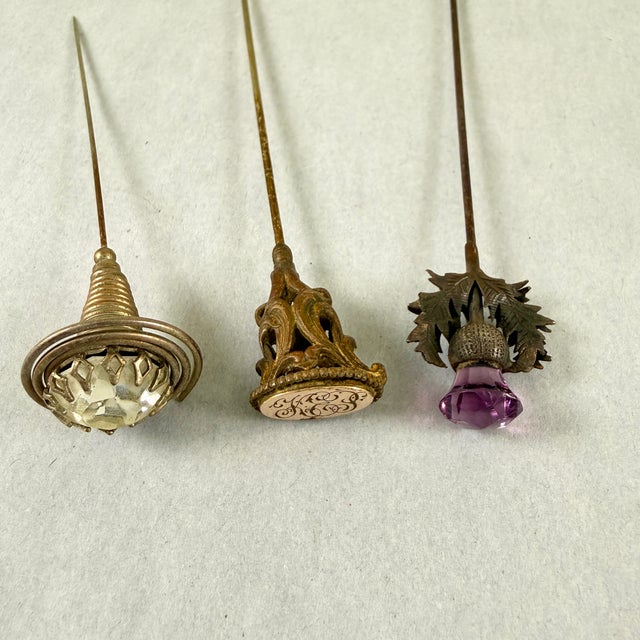 American Antique Ladies Hat Pins Collection, Brass & Glass, 1900-1920 For Sale - Image 3 of 12