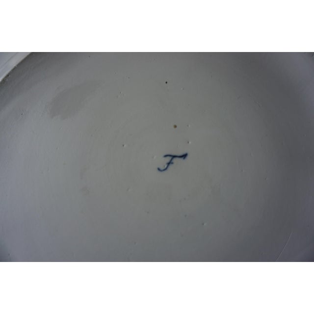 Ceramic Porcelain Charger in Blue and White Strewn Flowers from Fürstenberg, Germany, 1890s For Sale - Image 7 of 8