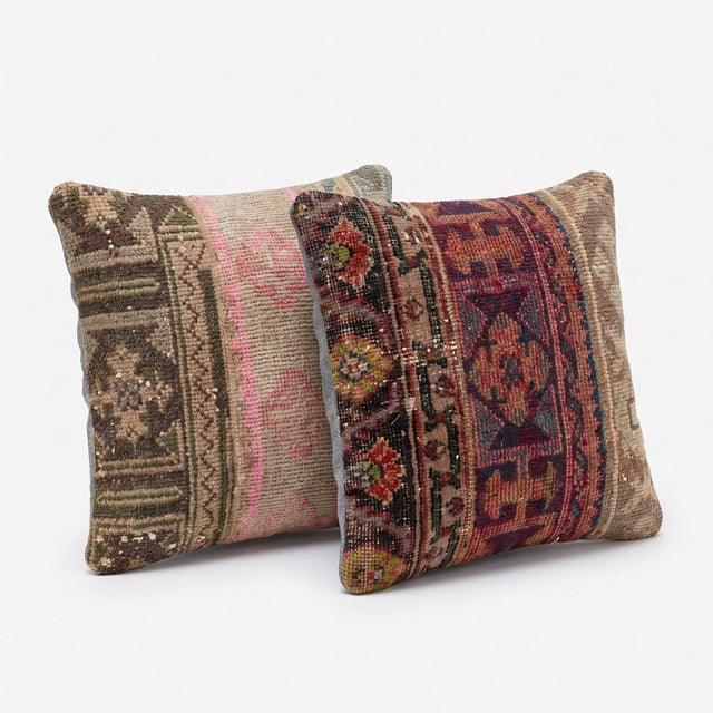 Mid-Century Modern Pink Anatolian Rug Pillow Cover 20'' X 20'' - Set of Two For Sale - Image 3 of 4
