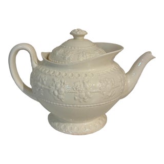 Vintage Wedgwood Wellesley Embossed Creamware English Teapot For Sale