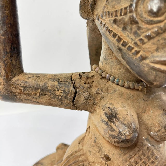 Early 20th Century Tabwa Figural Stool with Indigenous Repairs For Sale In Denver - Image 6 of 10