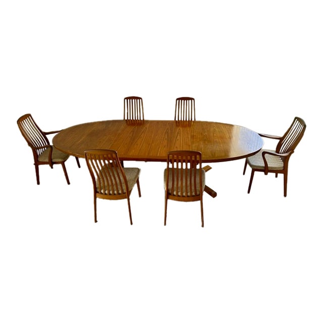 Mid-Century Modern Teak Dining Table & Chairs For Sale