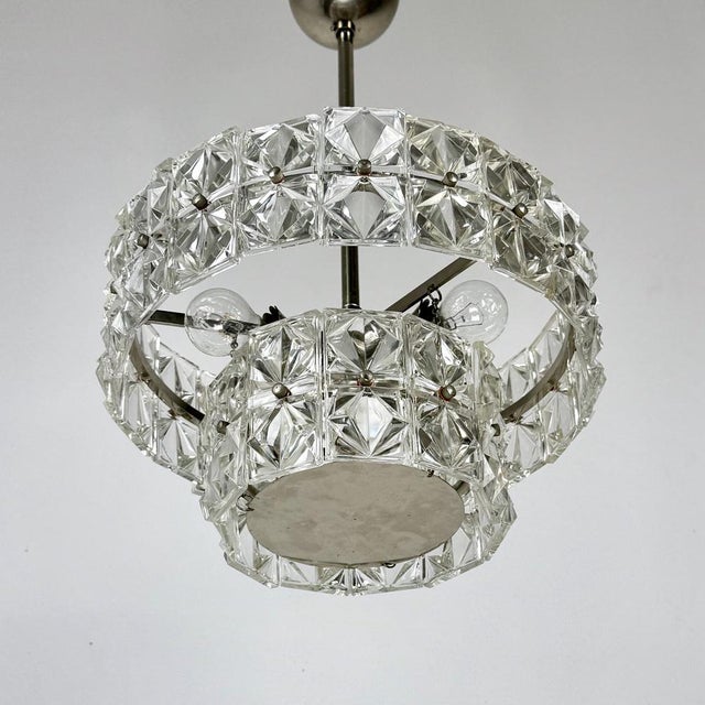 1960s Mid-Century Modern Crystal Glass Plates & Chrome Chandelier from Targetti Sankey, Italy, 1960s For Sale - Image 5 of 8