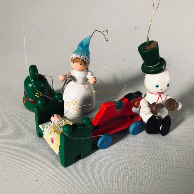 Vintage Brinn's Wooden Christmas Ornaments - Set of 5 For Sale - Image 4 of 4