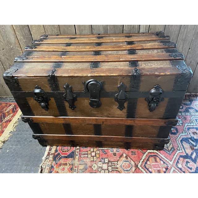 Small Trunk in Oak For Sale - Image 16 of 16