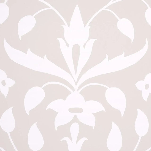 Mid-Century Modern Schumacher x Marie-Anne Oudejans Jaipur Mughal Flower Wallpaper in Neutral For Sale - Image 3 of 4