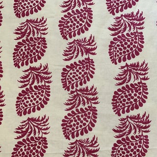 Hollywood Regency Raoul Textiles Designer Hand Printed Raspberry “sadie” Linen Fabric- 3/4 Yard For Sale