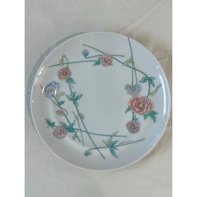 Hutschenreuther China 1980s Alhambra by Hutschenreuther Tavola Leonard Paris 23-Piece Tea Set For Sale - Image 4 of 12