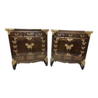 Mid Century Chinese Chippendale Wood Nightstands With Brass Butterfly Hardware- a Pair For Sale