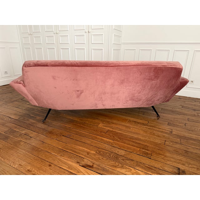 Light Pink Mid-Century Modern Sofa M538 by Studio Apa for Lenzi, Italy, 1960s For Sale - Image 8 of 12