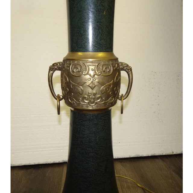 1970s 1960s Neoclassical Style Tole and Brass Table Lamp Asian Influence For Sale - Image 5 of 16