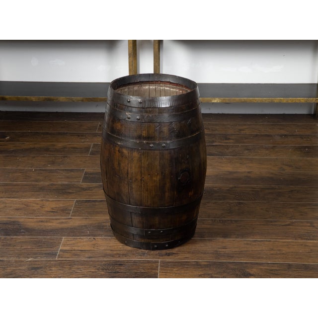 English Late 19th Century Oak Barrel with Iron Braces and Dark Patina For Sale - Image 4 of 8