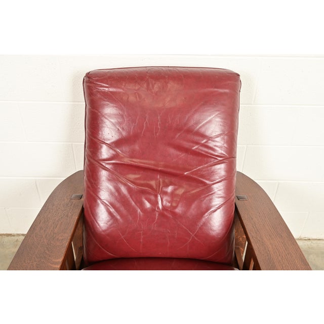 Late 20th Century Stickley Mission Oak Arts & Crafts Bow Arm Reclining Lounge Chair, Newly Refinished For Sale - Image 5 of 15