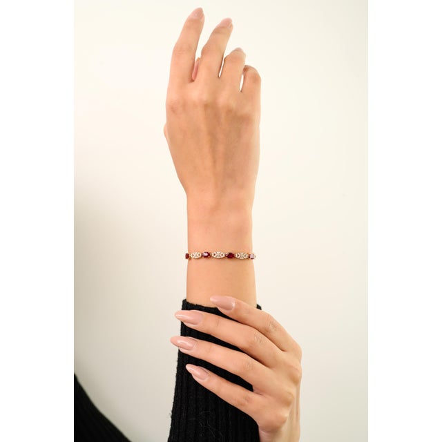 VRJewels 5.02Ct Ruby & Diamond Art Deco Style Tennis Bracelet in 14k Gold For Sale In New York - Image 6 of 14