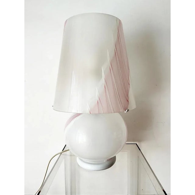 Murano Vintage 1980 -op design table lamp Year: 1980 Murano Venice Materials: Murano with white metal base Conditions:...