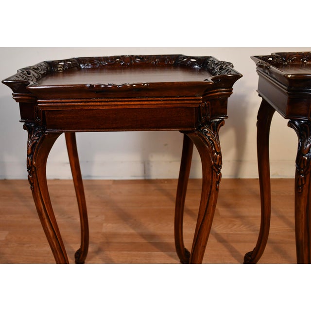 1940s Pair of English Chippendale Carved Mahogany Side Tables / End Tables For Sale - Image 9 of 18