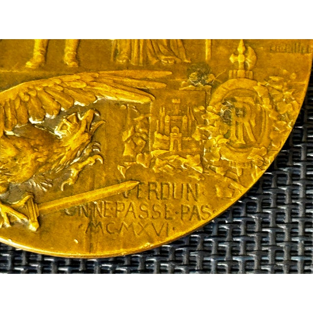 One Bronze Medallion Circa 1916 - the Heroes of Verdun Signed and Bronze Plaque 1912 For Sale In San Francisco - Image 6 of 6