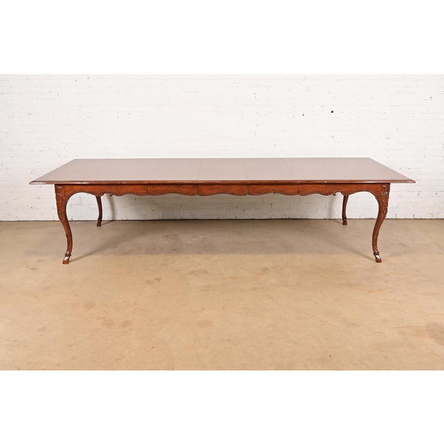 French Provincial Baker Furniture French Provincial Louis XV Cherry and Burl Wood Extension Dining Table, Newly Refinished For Sale - Image 3 of 13