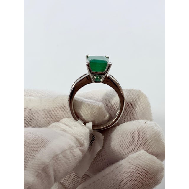 3.5 Carat Emerald Cut Emerald and 0.5 Carat Diamond Ring 14 Karat White Gold For Sale - Image 13 of 18