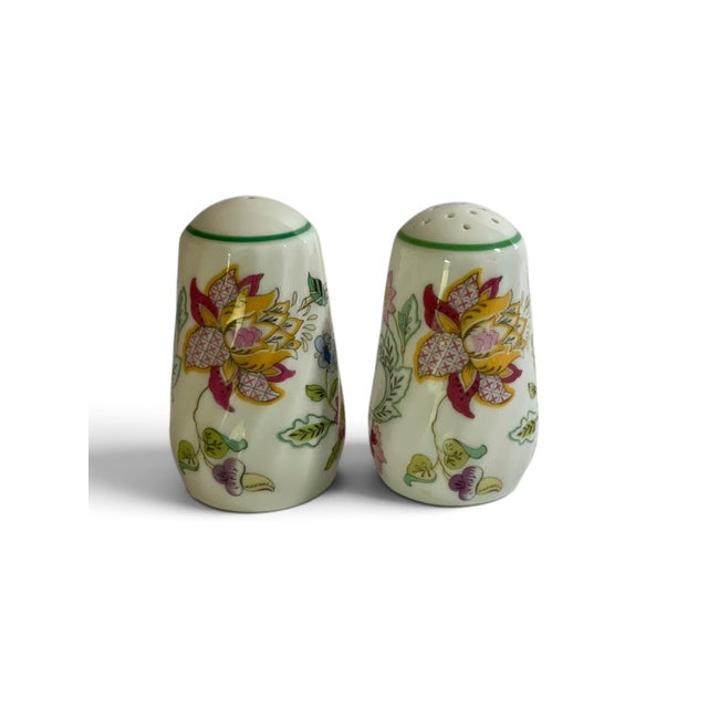Minton Vintage Minton Haddon Hall Salt & Pepper Shaker Fine Bone China Green England 1948-2011 For Sale - Image 4 of 6