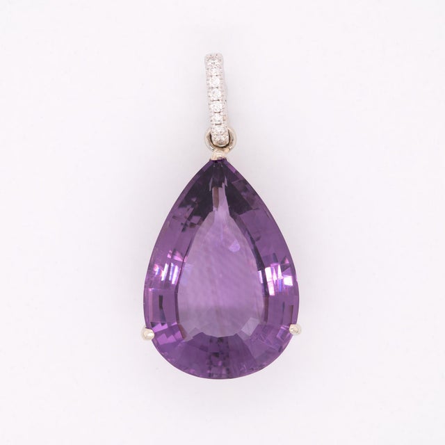 2020s 8.1Ct Amethyst Pendant With Earth Mined Diamond Accents: Solid 14k Gold, 23x16mm For Sale - Image 5 of 8