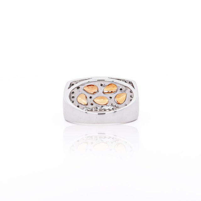 2020s 3.75 Carat Pear-Cut Orange Sapphire and Diamond Cluster 14k Gold Ring, Size 6.25 For Sale - Image 5 of 8