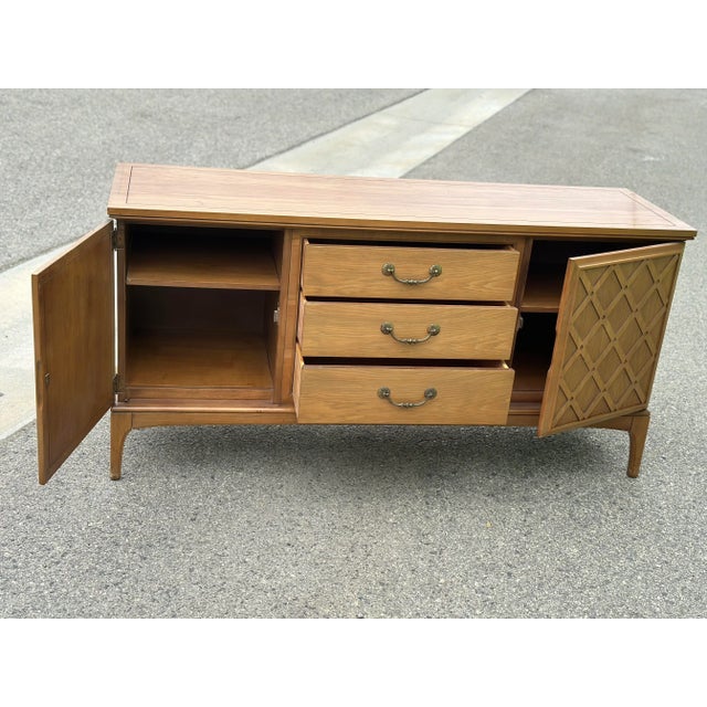 1960s 1960 Mid Century Credenza United Furniture For Sale - Image 5 of 9