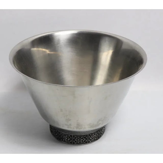 Stainless steel bowl "Velvet by Stanley Roberts. original, clean ready to use condition.
