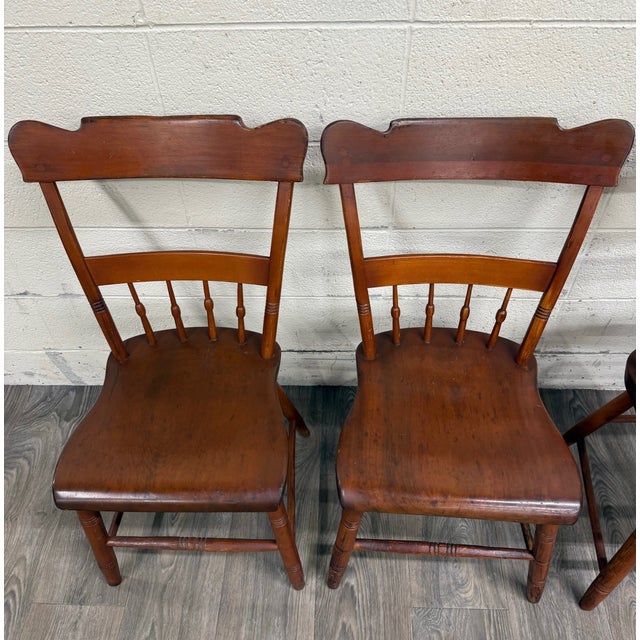 Farmhouse Antique American Country Farmhouse Plank Seat Dining Chairs - Set of 4 For Sale - Image 3 of 10
