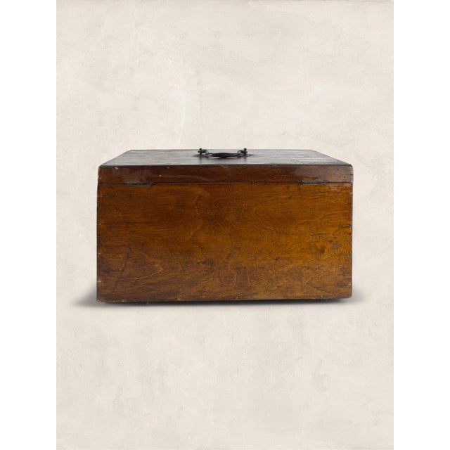 English Antique English Oak Lidded Storage Box With Green Baize Lining, Circa 1910 For Sale - Image 3 of 7