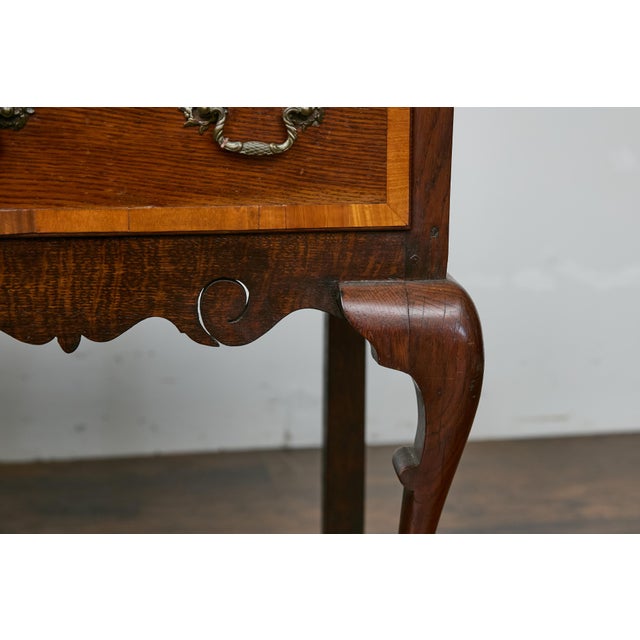 English 19th Century Two-Toned Oak Server with Drawers and Carved Apron For Sale - Image 11 of 12