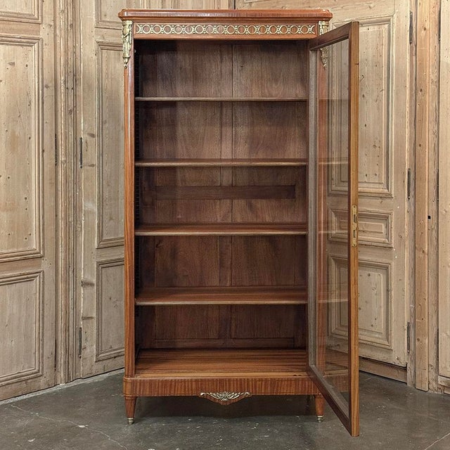 19th Century Parisian Louis XVI Marquetry Bookcase ~ Display Armoire For Sale - Image 16 of 18