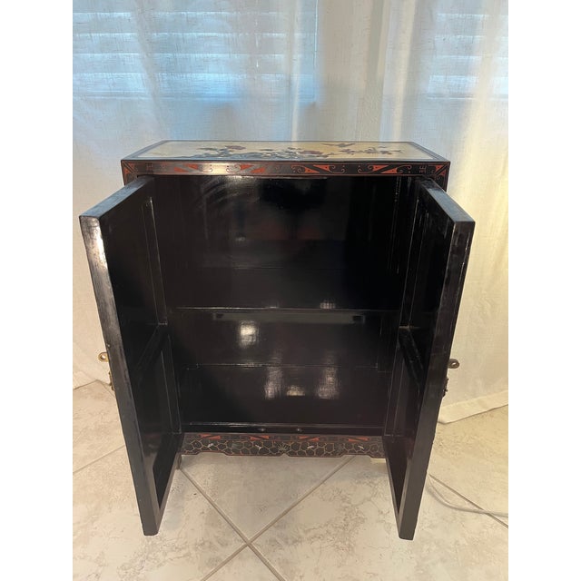 Vintage Mid-Century Chinese Black and Gold Lacquer Cabinet With Mother of Pearl Inlays For Sale - Image 15 of 18