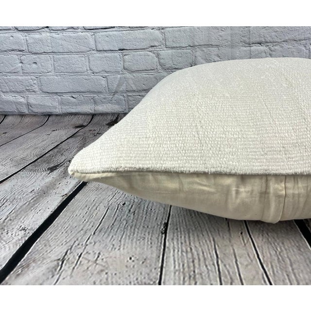 20 x 20 Hemp Pillow Turkish Cushion Natural Grayish White Pillow Cushion Cover For Sale - Image 4 of 4