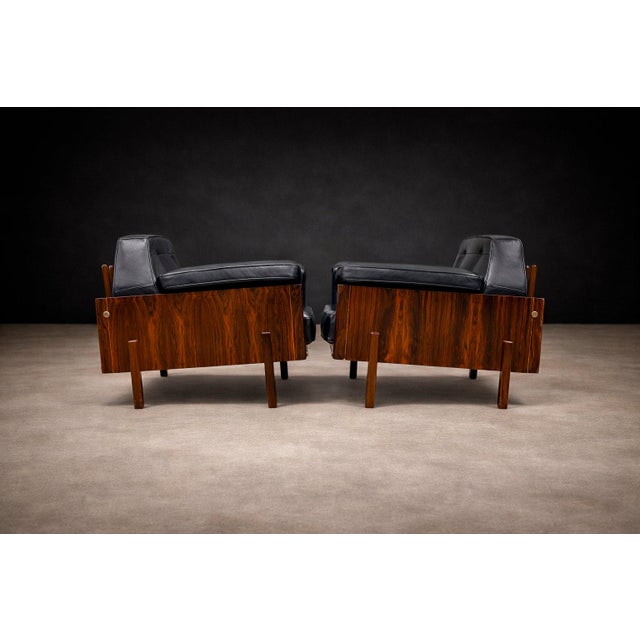 Wood Pair of Armchairs in Rosewood & Black Leather, Bertomeu, 1960s For Sale - Image 7 of 11