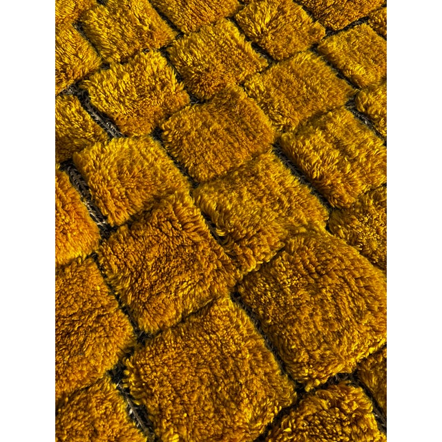 Moroccan Wool Berber Rug, 1990 For Sale - Image 6 of 10