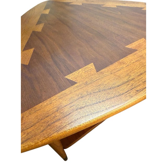 Altavista Lane 1960s Lane Acclaim Guitar Pick Triangle Side End Table For Sale - Image 4 of 11