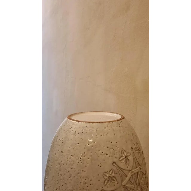 Bitossi Low Ceramic Seville Series Vase by Aldo Londi for Ceramiche Bitossi Montelupo, 1960s For Sale - Image 4 of 5