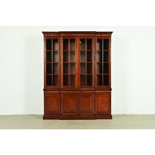 Henkel Harris Georgian Carved Mahogany Lighted Breakfront Bookcase Cabinet For Sale - Image 18 of 18