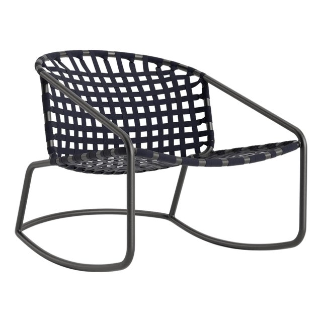 Brown Jordan Kantan Aluminum Suncloth Motion Lounge Chair, Textured Pewter frame with Marine fabric For Sale
