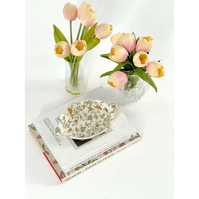 White Vintage 1920's Hand-Painted Japanese Moriyama Mori-Machi Dish For Sale - Image 8 of 9