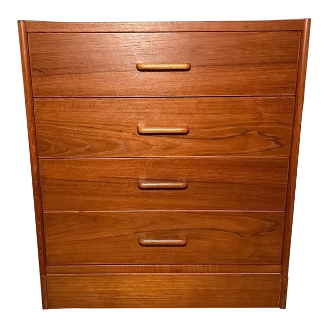 Danish Modern Teak Chest of Drawers - "Made in Denmark" For Sale