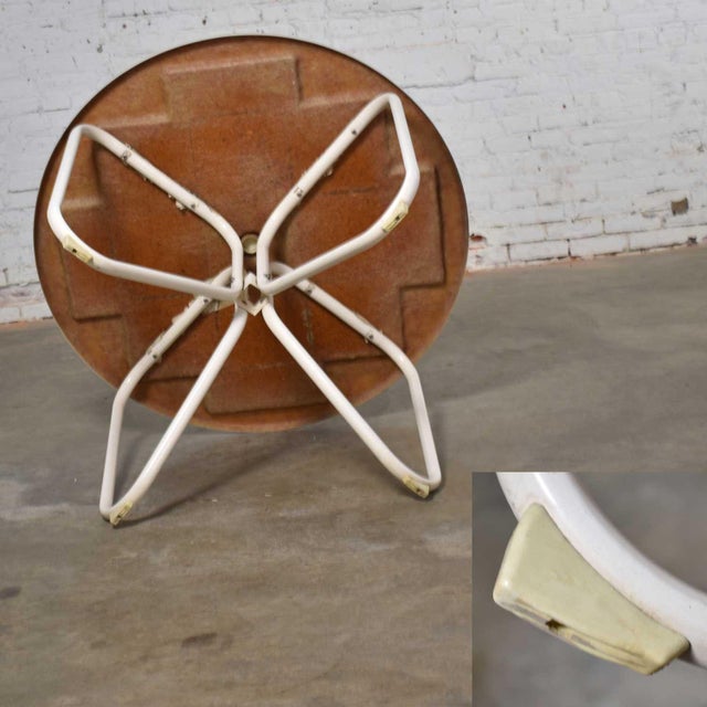 Mid Century Modern Samsonite Round Patio Dining Table and ...