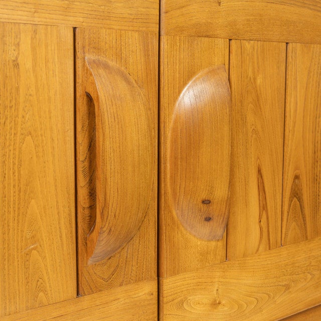 2-Door Buffet in Elm attributed to Maison Regain, 1970 For Sale - Image 13 of 16